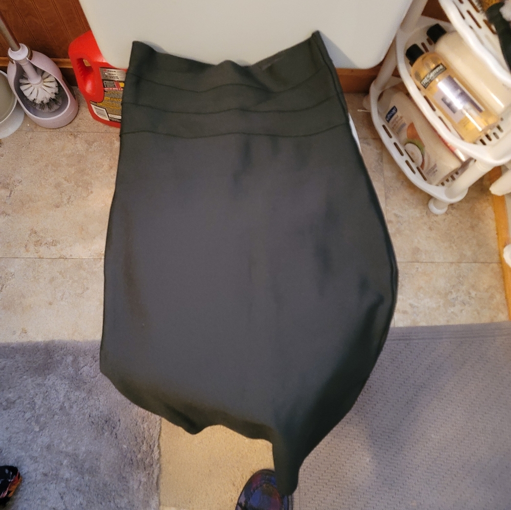 Love University black pencil skirt medium